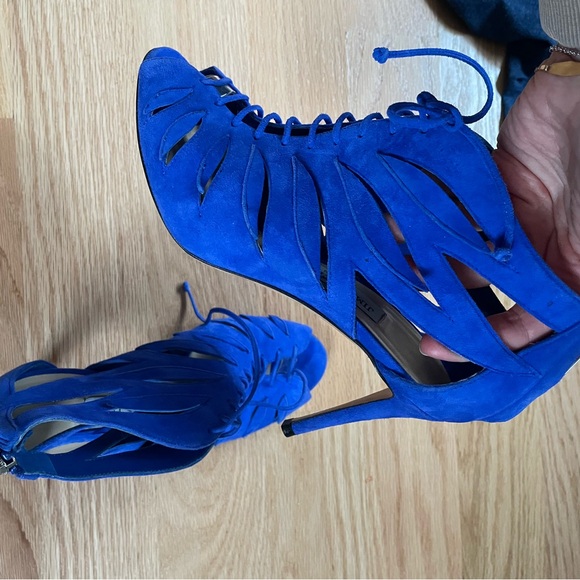 Beautiful Royal blue Suede Heeled lace up Sandals  by Jimmy choo - Picture 7 of 7